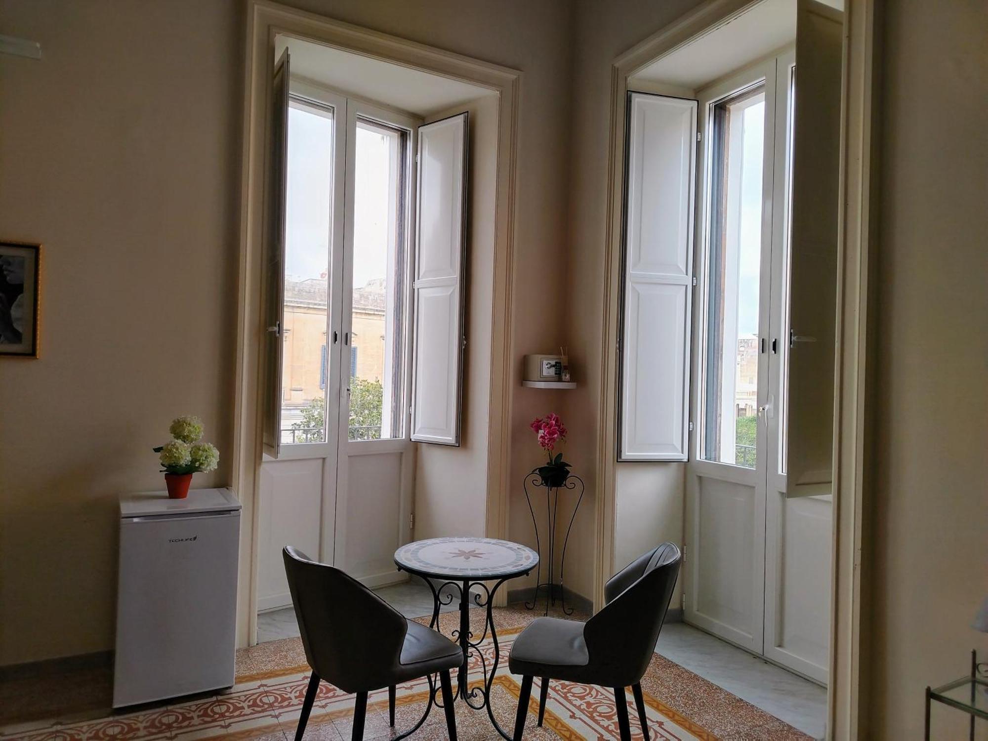 Palazzo Castellano Bed & Breakfast Lecce Ngoại thất bức ảnh
